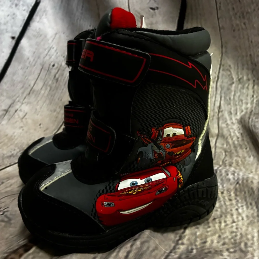 Disney Pixar Cars Movie Lightning McQueen Toddler‎ Boys' Winter Snow Boots Sz 7